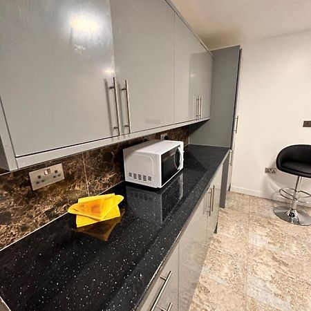 Canary Wharf Single Double And En-Suite Rooms Londra Dış mekan fotoğraf