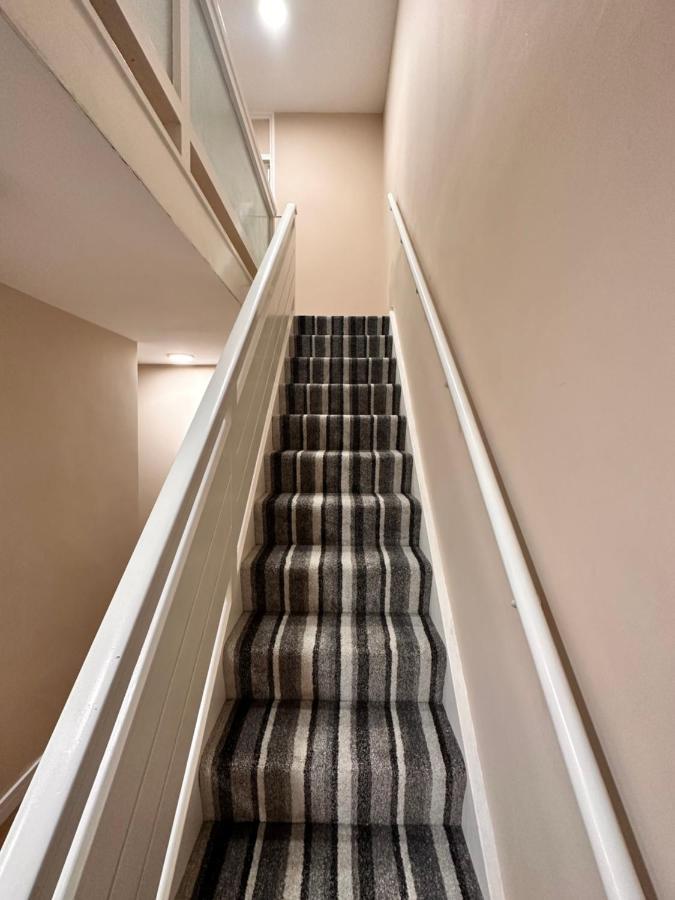 Canary Wharf Single Double And En-Suite Rooms Londra Dış mekan fotoğraf