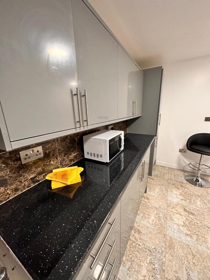 Canary Wharf Single Double And En-Suite Rooms Londra Dış mekan fotoğraf