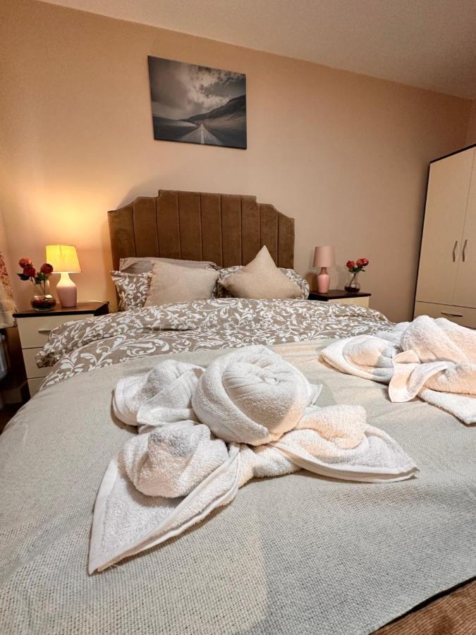 Canary Wharf Single Double And En-Suite Rooms Londra Dış mekan fotoğraf
