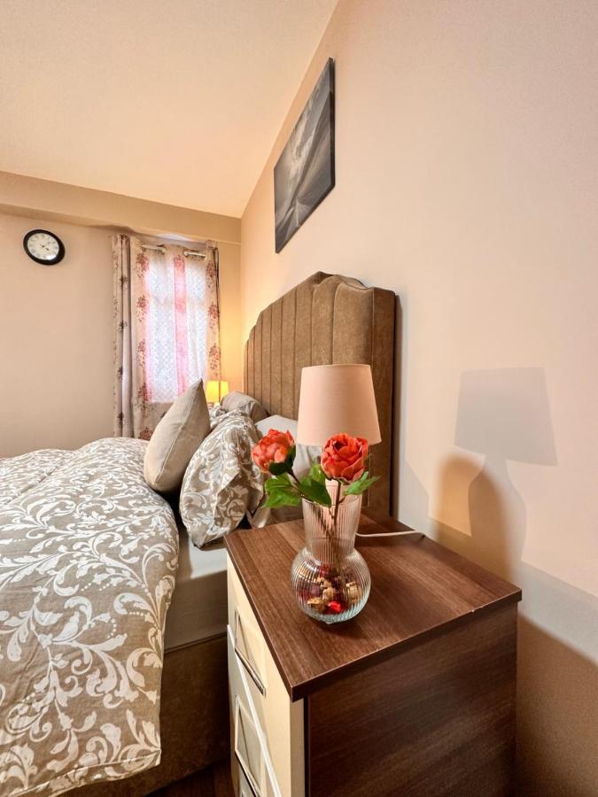 Canary Wharf Single Double And En-Suite Rooms Londra Dış mekan fotoğraf
