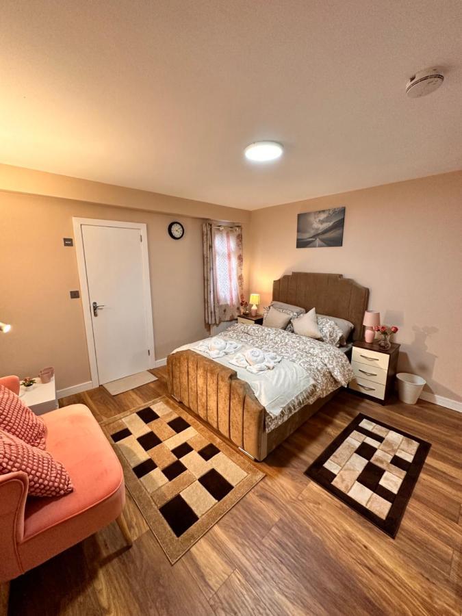 Canary Wharf Single Double And En-Suite Rooms Londra Dış mekan fotoğraf
