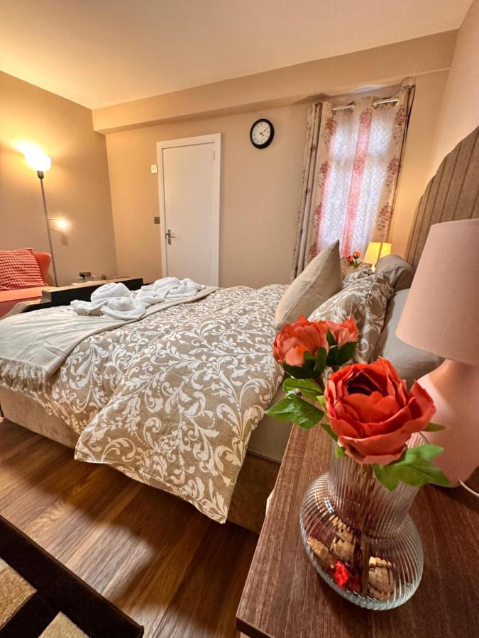Canary Wharf Single Double And En-Suite Rooms Londra Dış mekan fotoğraf